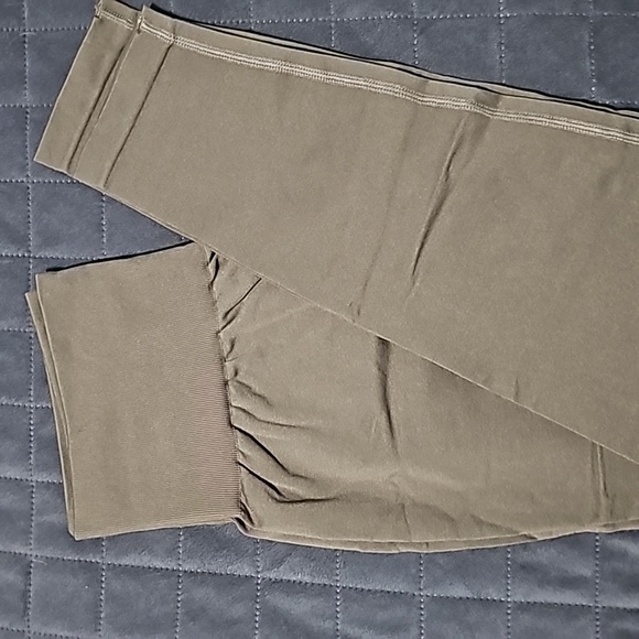 Nvgtn Legging 2.0 - Picture 3 of 12